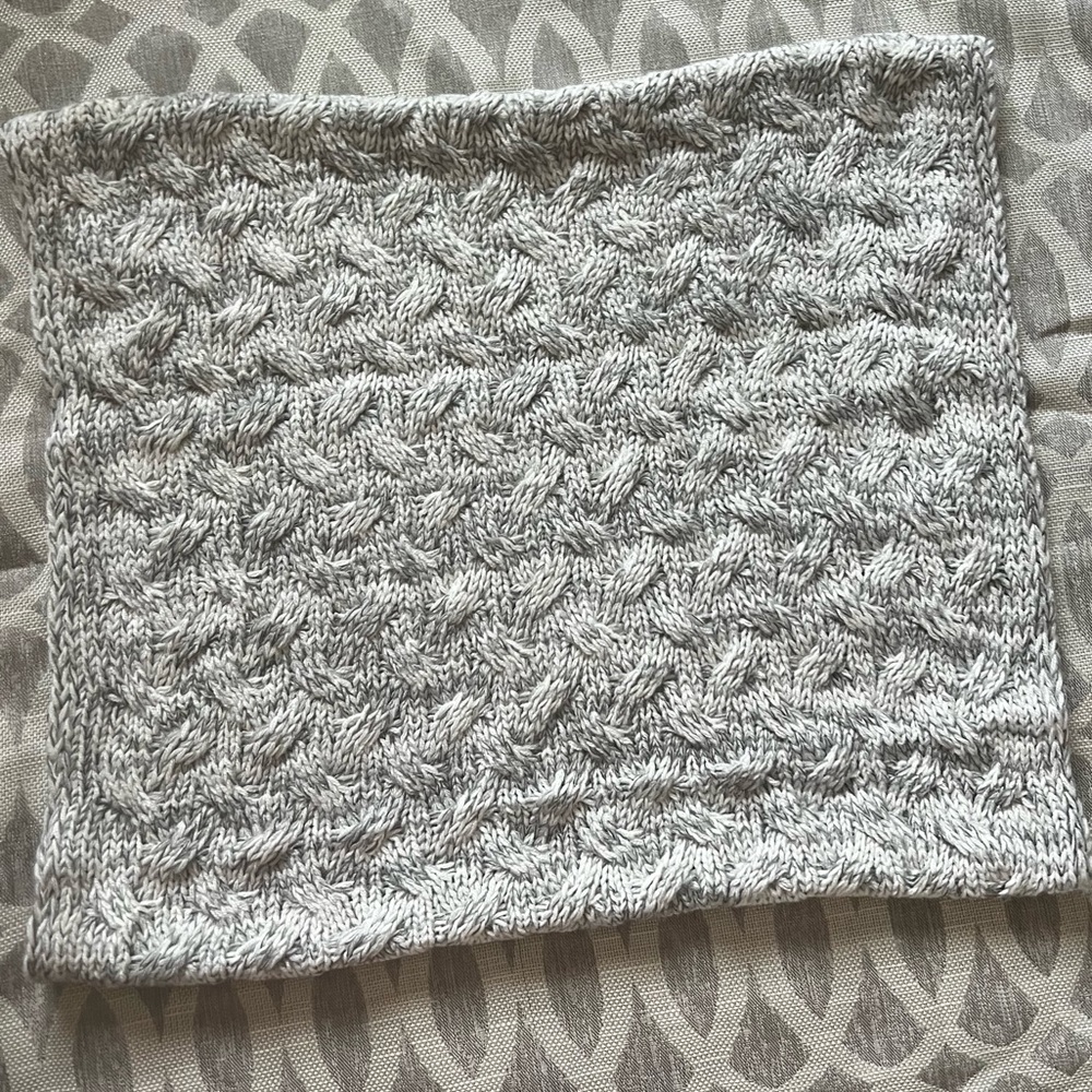 Knit infinity scarf - Picture 2 of 5